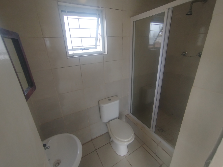 To Let 1 Bedroom Property for Rent in Vredenburg Western Cape